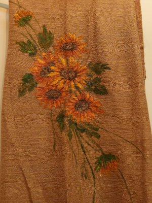 Khăn Lụa Đũi Tằm Nhuộm Tự Nhiên – Vẽ Tay Hoa Hướng Dương