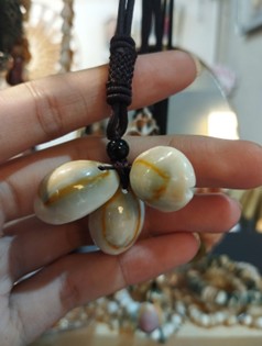 Vòng Cổ Vỏ Ốc Sứ