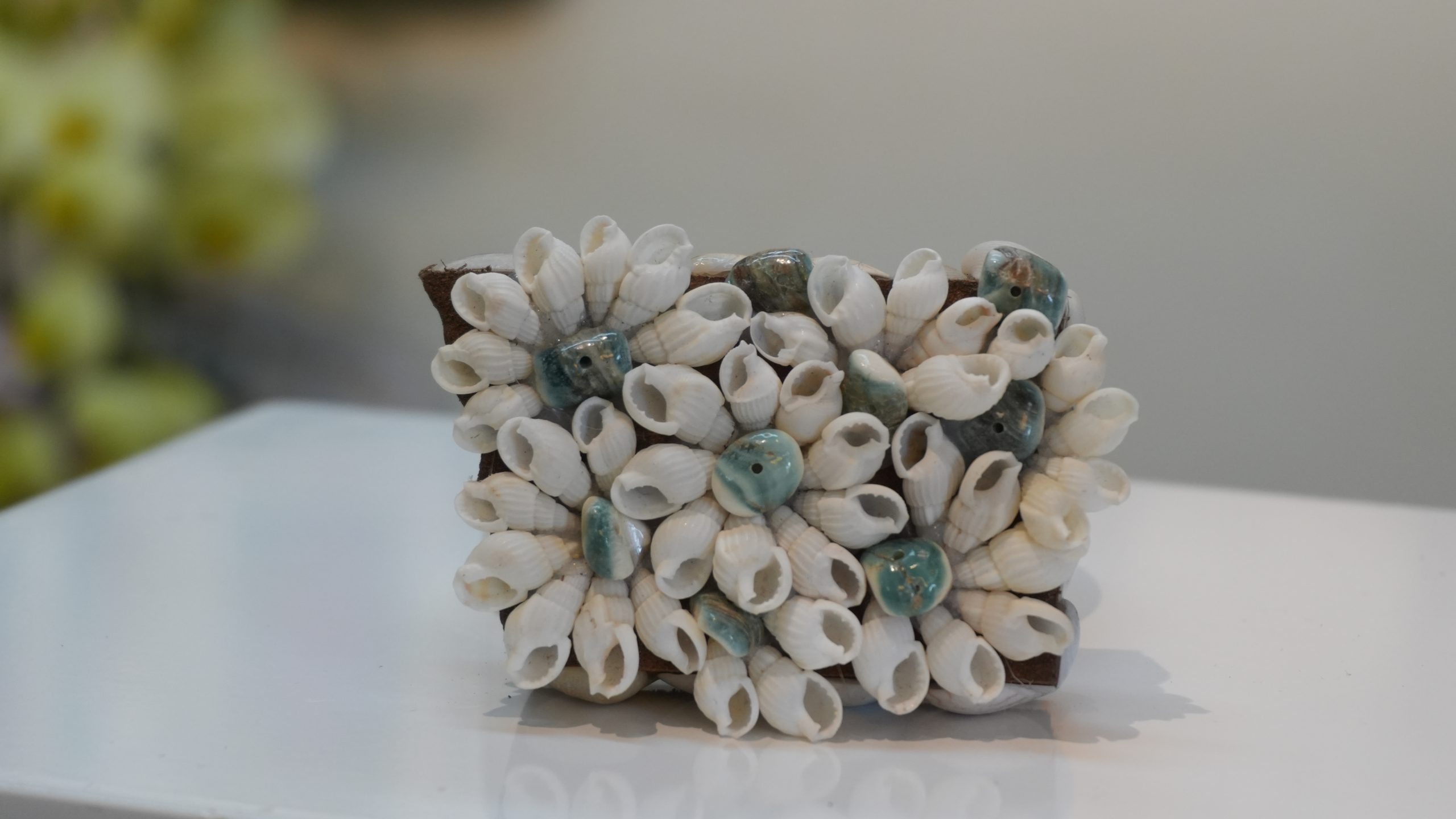 Sassafras wood paperweight CG04